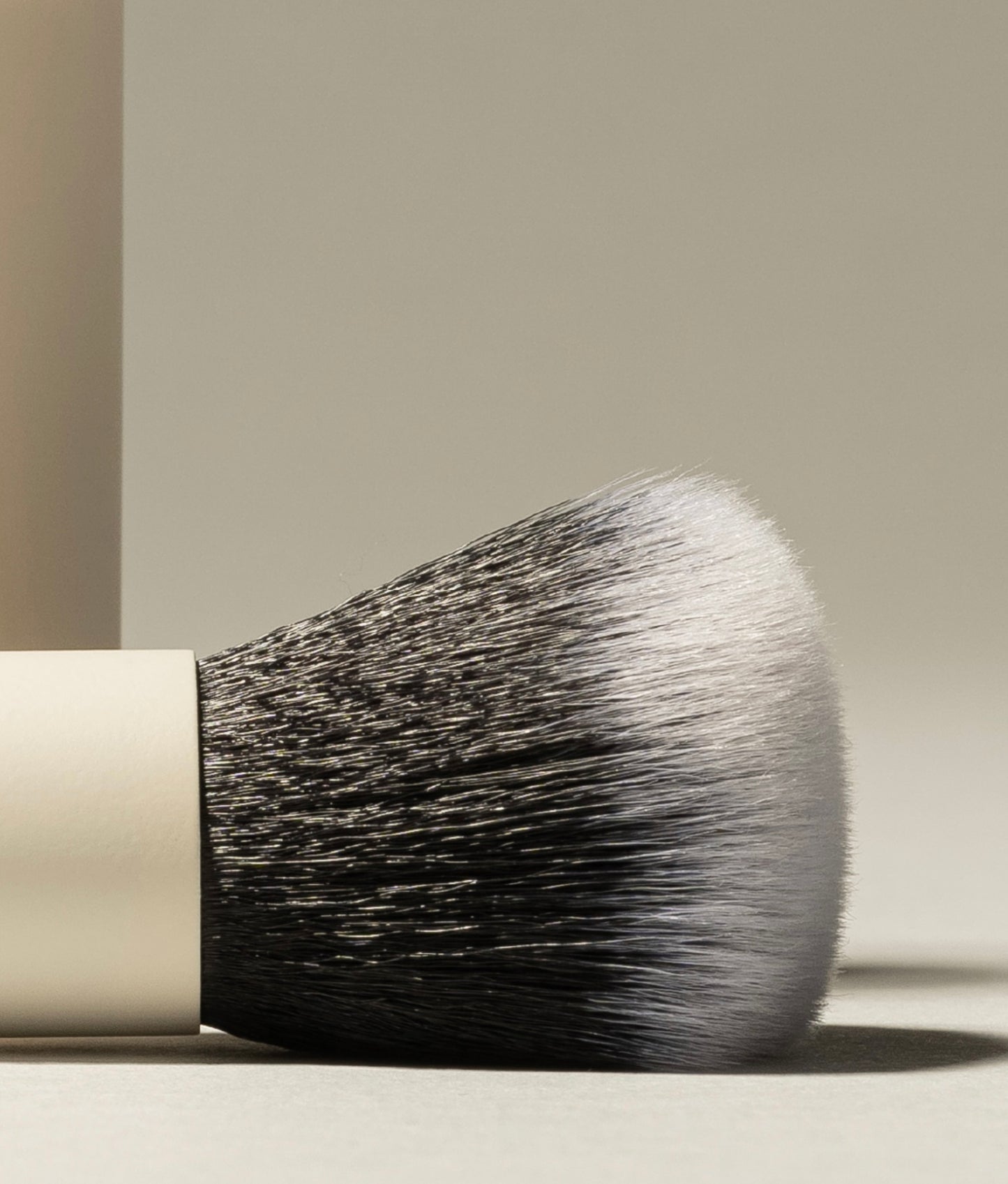 Moonglaze FULL-USE Brush